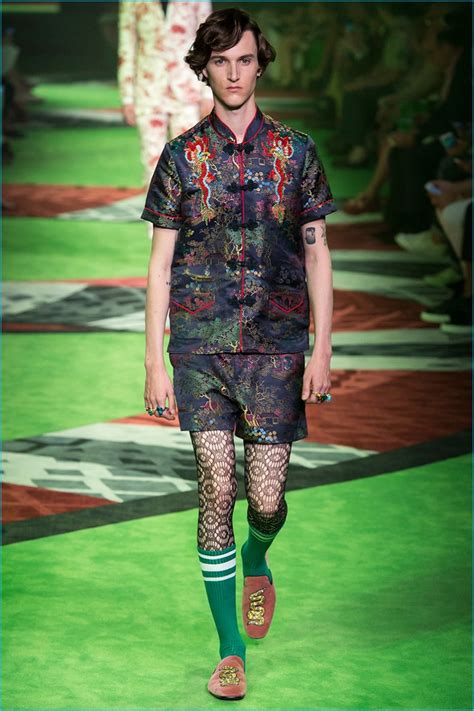 gucci spring 2017 mens|Gucci Spring 2017 Menswear Collection .